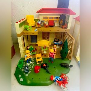 Playmobile cabin
